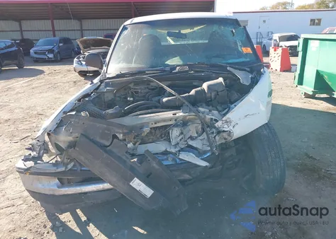 1998 Ford F-150 Standard/Xl/Xlt z USA, uszkodzony, nr VIN 2FTZX1725WCA62432